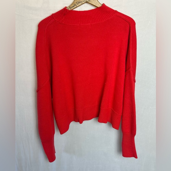 Red Cropped Sweater - Size L/XL - Picture 2 of 4